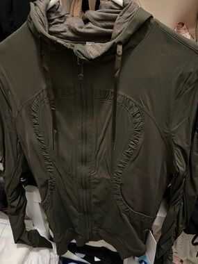 NEW $128 Lululemon Dance Studio Jacket Dark Olive